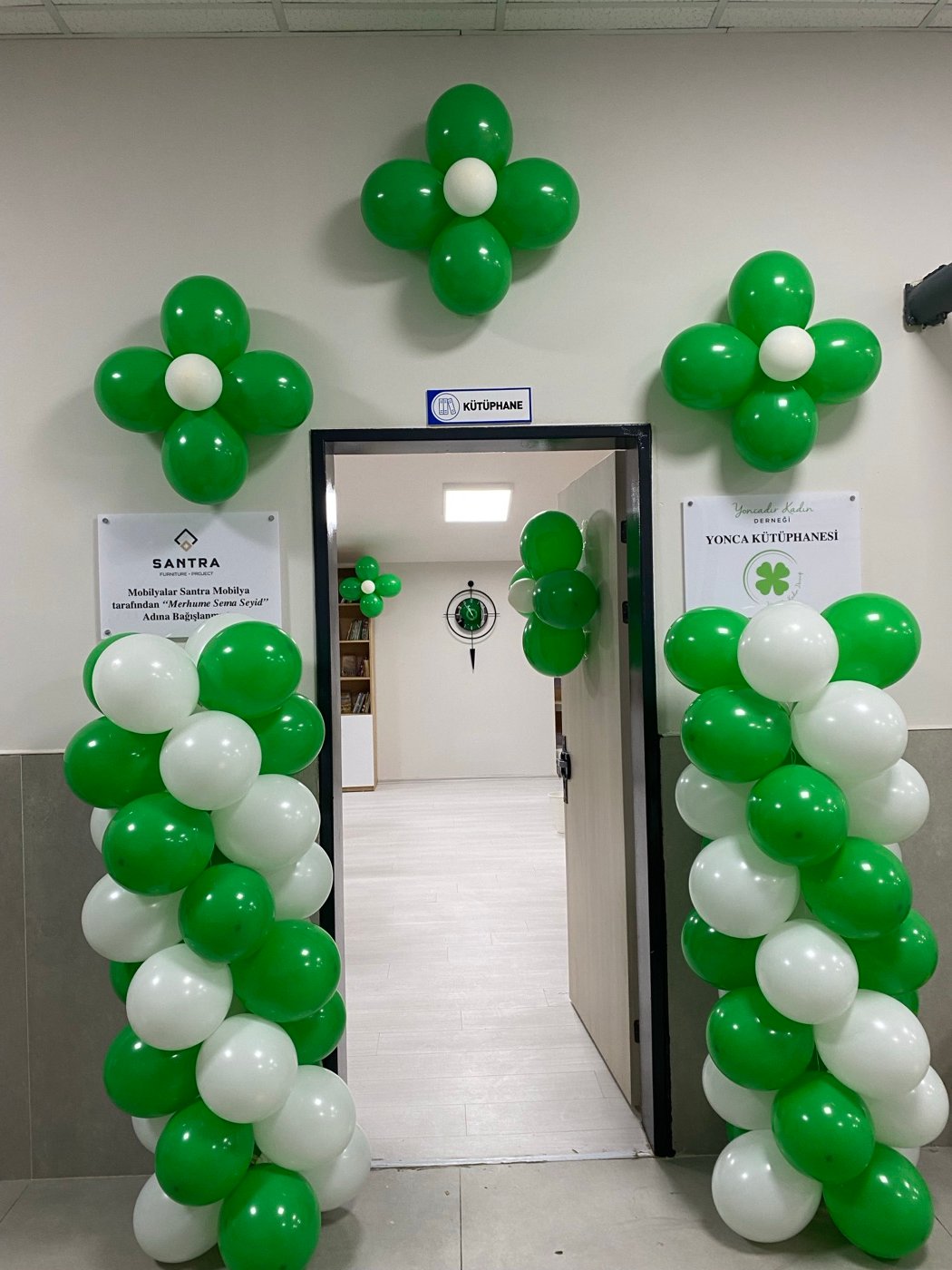 Yonca Kütüphanesi İç Mekan Balon Dekoru